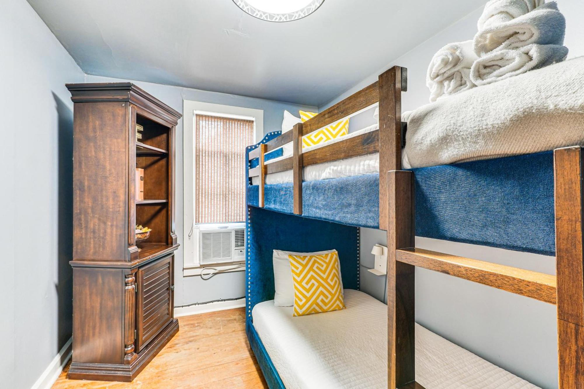 Cozy Eureka Springs Cottage, Walk To Dtwn! Экстерьер фото